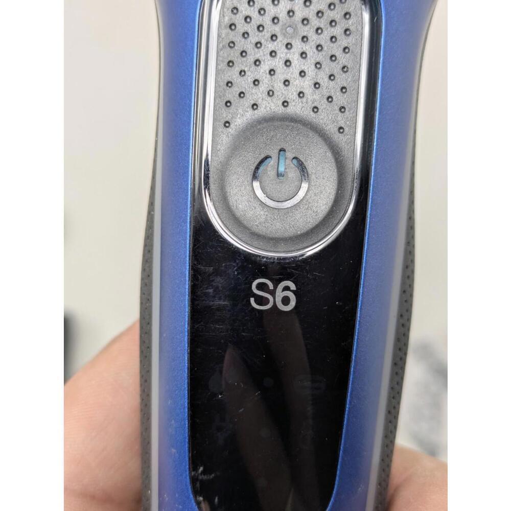 Braun S6 SensoFlex Rechargeable Dual Head Razor Tested - Picture 2 of 5